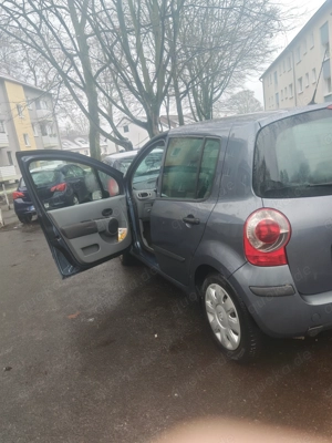 Renault zu verkaufen  Bild 8