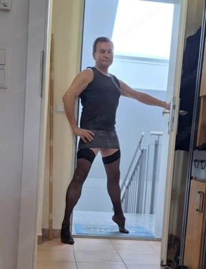 Straps-und Strumpfhosenträger sucht TV, TS, Männer