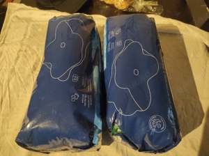 2  Ergonomische Nackenkissen von Derila 