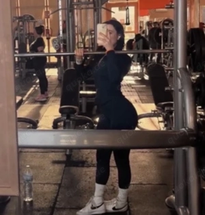 Gehorsame Sklaven antreten 