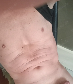 Sexy gepflegter Mann verwöhnt gerne Single Frauen jedes Alter