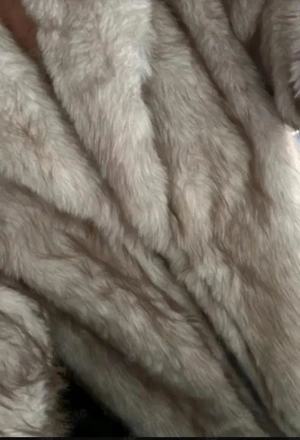 luxuriöser grauer Damen Wintermantel 