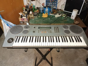 Yamaha Synthesizer Tastatur EOS B200 . Mit Ständer