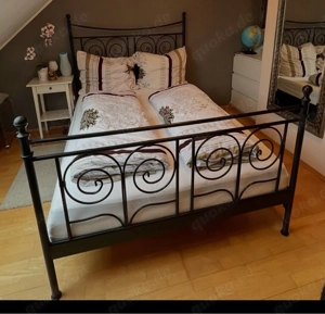 Bett Metall neuwertig mit Matraze 