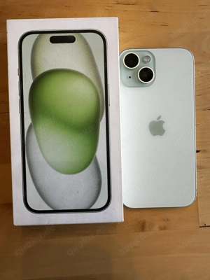 Apple iPhone 15 128GB mit Zubehör mit Akku : 100% 