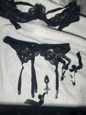 Dessous auf Wunsch mit Bild, Video  Bild 2