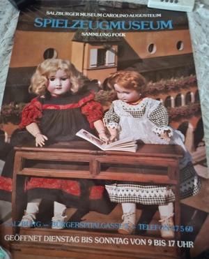 Spielzeug Museum Salzburg ältere Puppen Poser