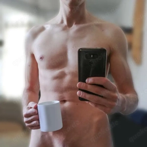 M32 mit 20cm sucht W18+ (ANAL ONLY)