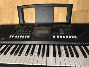 Yamaha Keyboard PSR E423