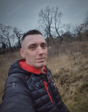 Ich suche eine Frau für Treffen in Merseburg oder Raum Halle, Leuna, WSF, Leipzig. 