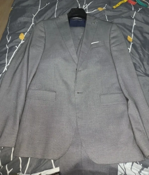 Herrenanzug Zara Gr 46