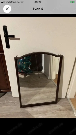 Antiker schwerer Holzspiegel