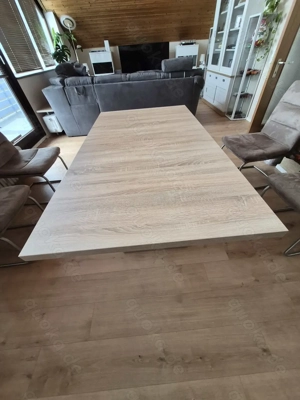 Aussziebarer Esstisch Samoaeiche.