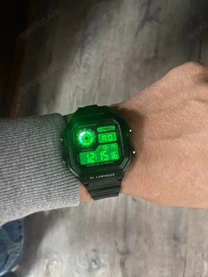 Schöne Digital Uhr Armbanduhr Chronograph Alarm grau schwarz Neu   unbenutzt Bild 6