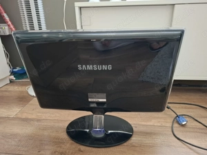 Samsung SyncMaster P2270 56 cm (22 Zoll) 16:9 LCD Monitor - Schwarz