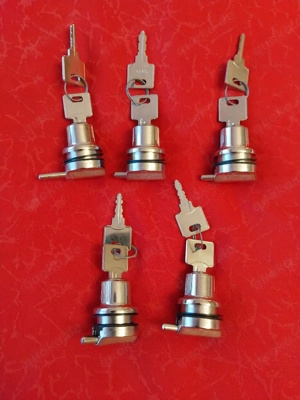 5 Stück Neue spez.Schlösser für Lochmontage..