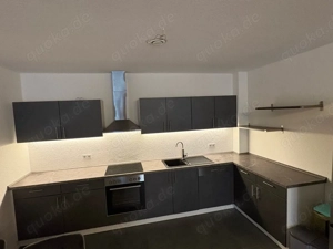 Einbauküche L-Form mit Backofen und Spülmaschine