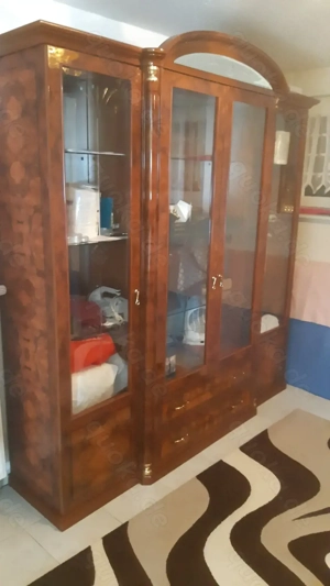 Vitrine mit Innenspiegel