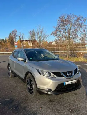 Nissan Qashqai 1.6 dCi TEKNA Bild 2