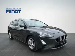 Ford Focus Turnier 1,5D Aut.AHK LED Navi KameraSitzh. Bild 2