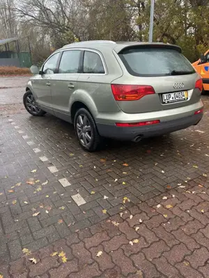 Audi Q7 3.0 TDI DPF quattro tiptronic