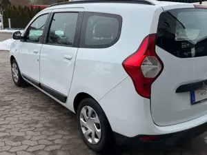Dacia Lodgy Laureate