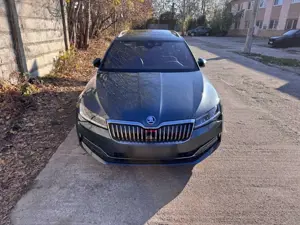 Skoda Superb Combi 1.5 TSI DSG LK Bild 4