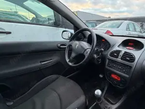 Peugeot 206 206  Tüv : 10/26 Bild 4