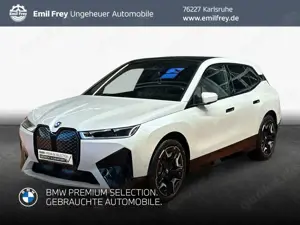 BMW iX xDrive40, AHK, Panoramadach, Laserlicht