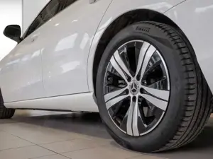 Mercedes-Benz C 200 d T Avantgarde-MBUX Navi Premium*AHK*Kamera* Bild 5