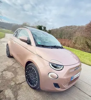 Fiat 500 La Prima