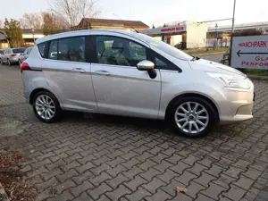 Ford B-Max B-MAX 1,6 Titanium Kamera SHZ Navi Teilleder MFL Bild 3