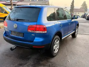 Volkswagen Touareg R5 TDI / Leder / Klima / Sitzheizung vo+hi/Xenonn Bild 5