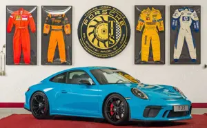 Porsche 991 GT3 Touring / Miamiblau / 2.Hand / deutsch