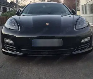 Porsche Panamera Diesel Scheckheft Garagenfahrzeug