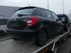 Skoda Fabia II 1.2 HTP Classic Klima HU/AU 07/2027 Unfall Bild 4