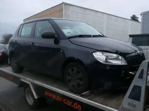 Skoda Fabia II 1.2 HTP Classic Klima HU/AU 07/2027 Unfall Bild 2