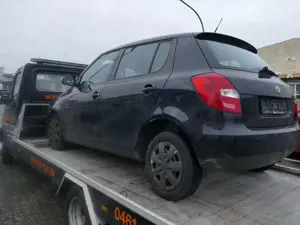 Skoda Fabia II 1.2 HTP Classic Klima HU/AU 07/2027 Unfall Bild 5