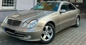Mercedes-Benz E 320 Avantgarde