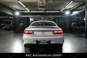 Mercedes-Benz S 63 AMG Coupé 4Matic+ Bild 5