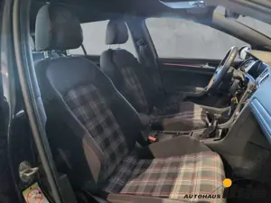 Volkswagen Golf GTI VII Performance 2,0 TSI NAVI+ACC+BLUETOOTH Bild 4
