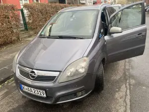 Opel Zafira 1.9 CDTI Cosmo Bild 5