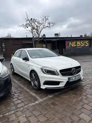 Mercedes-Benz A 45 AMG 4Matic Speedshift 7G-DCT