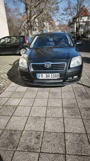 Toyota Avensis 2.2 D-CAT Combi Executive