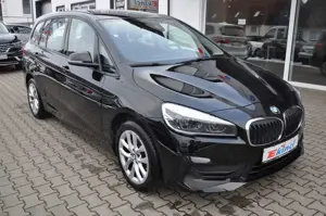 BMW 218 2 Gran Tourer 218 d Advantage Bild 2