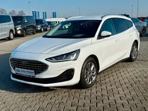 Ford Focus Turnier Titanium Edition 1.0 EcoBoost ACC Bild 3