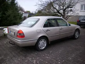 Mercedes-Benz C 200 C 200 Elegance Bild 4