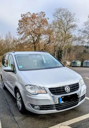 Volkswagen Touran 1.9 TDI Highline Bild 2