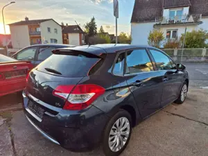 Citroen C4 C4 Diesel HDi 90 Selection Navi TÜV Neu Bild 4