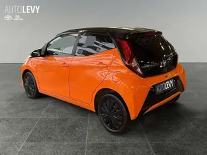 Toyota Aygo 1.0 x-play +Kamera+CarPlay+Bluethooth+ Bild 4